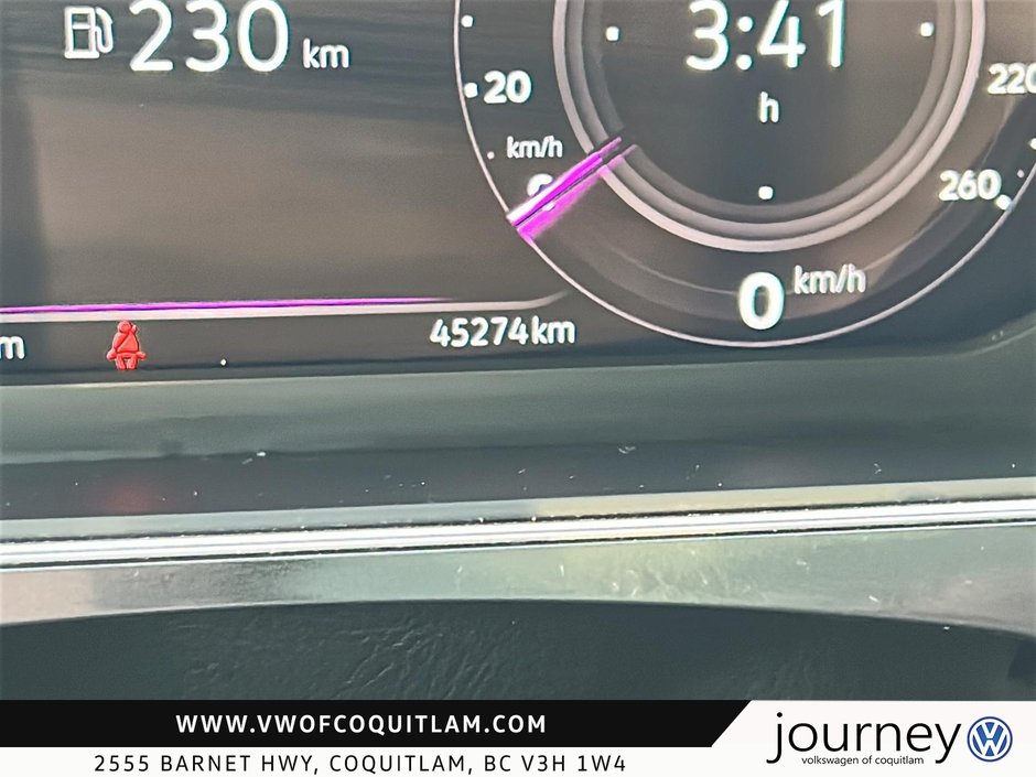 2022 Volkswagen Tiguan Comfortline R-Line Black 2.0T 8sp at w/Tip 4M-12