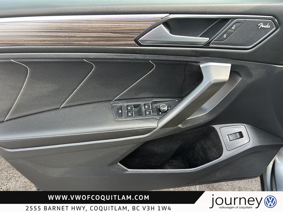 2022 Volkswagen Tiguan Highline 2.0T 8sp at w/Tip 4M-10