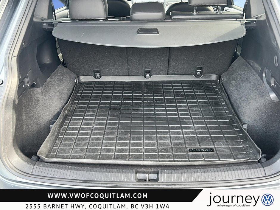 2022 Volkswagen Tiguan Highline 2.0T 8sp at w/Tip 4M-5