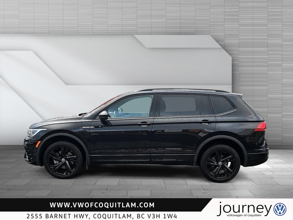 2023 Volkswagen Tiguan Comfortline R-Line Black 2.0T 8sp at w/Tip 4M-4