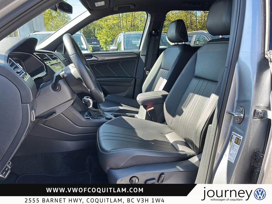 2023 Volkswagen Tiguan Comfortline R-Line Black 2.0T 8sp at w/Tip 4M-7