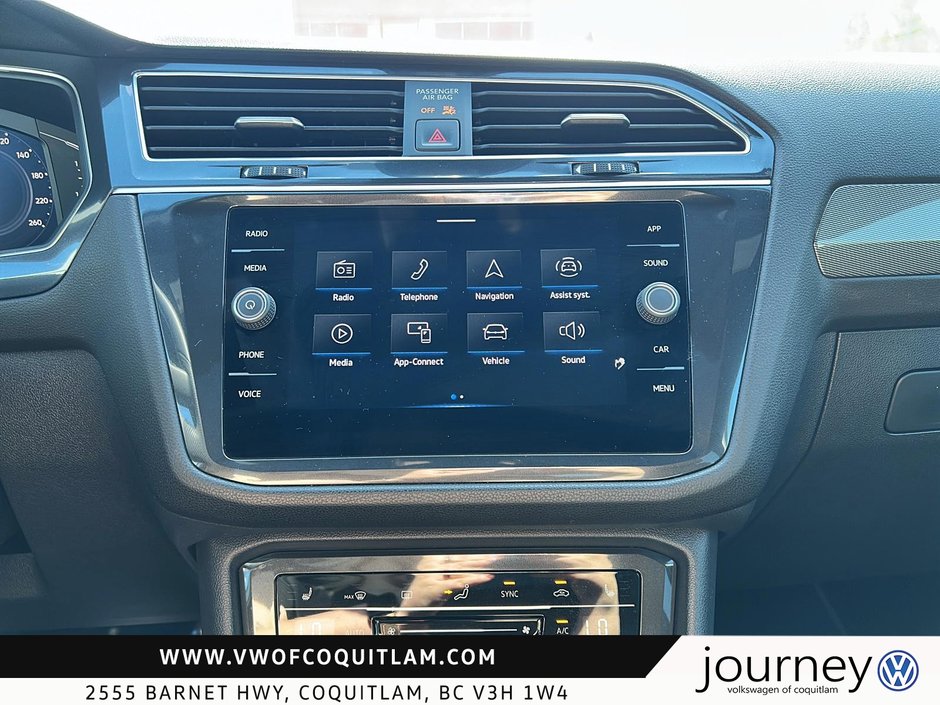 2023 Volkswagen Tiguan Comfortline R-Line Black 2.0T 8sp at w/Tip 4M-17