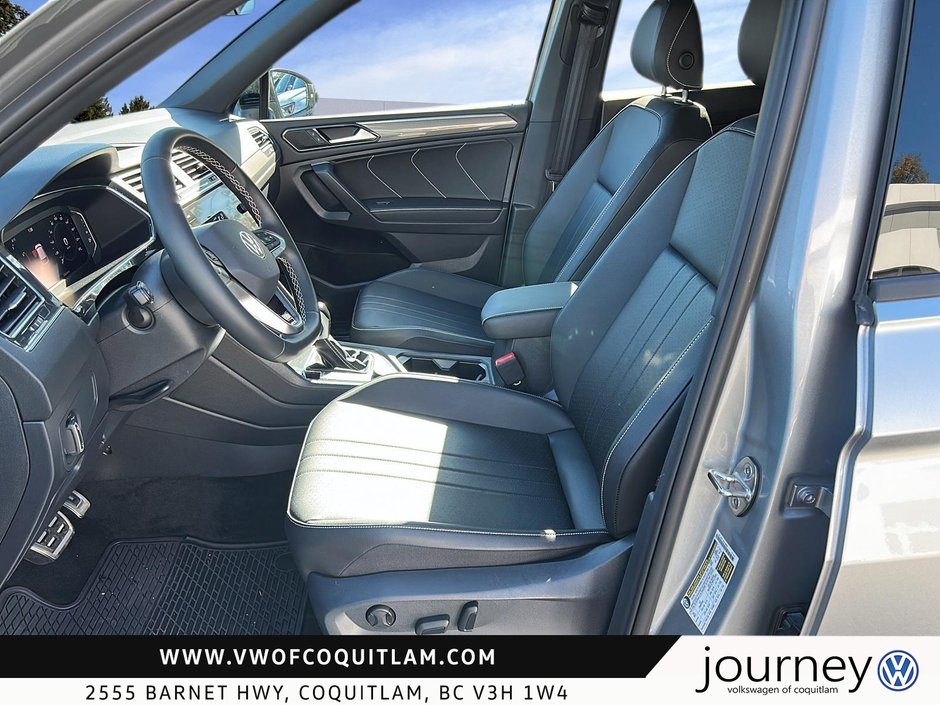 2023 Volkswagen Tiguan Comfortline R-Line Black 2.0T 8sp at w/Tip 4M-8