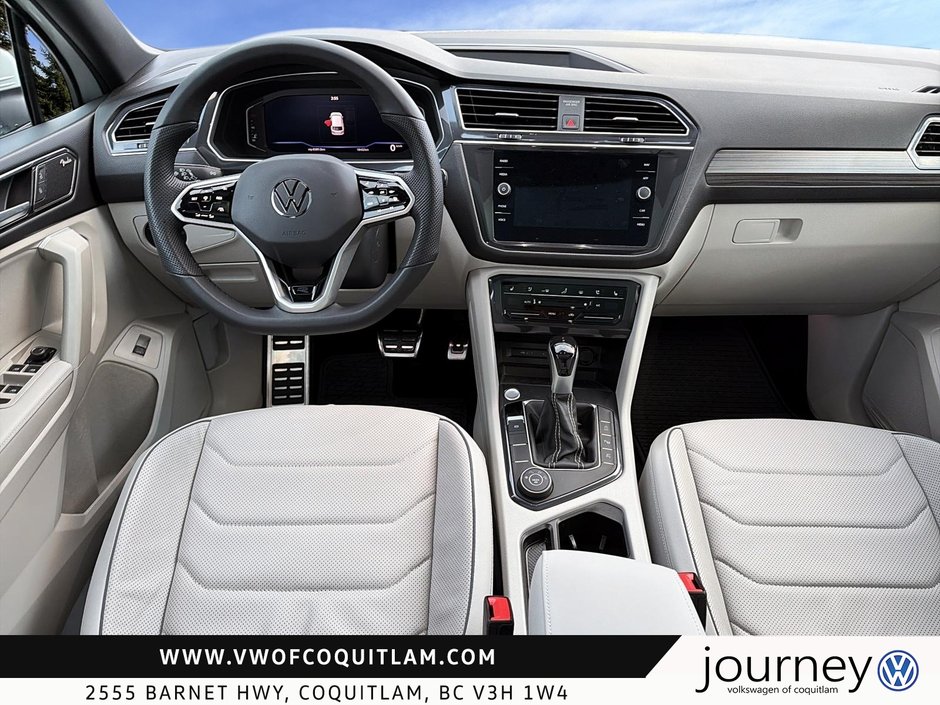 2023 Volkswagen Tiguan Highline 2.0T 8sp at w/Tip 4M-9