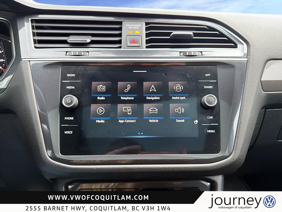 2023 Volkswagen Tiguan Comfortline R-Line Black 2.0T 8sp at w/Tip 4M-17