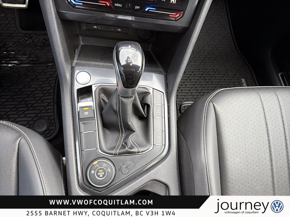 2023 Volkswagen Tiguan Comfortline R-Line Black 2.0T 8sp at w/Tip 4M-14