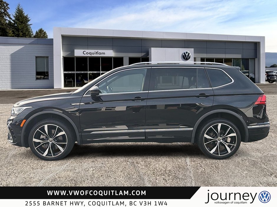 2023 Volkswagen Tiguan Comfortline R-Line Black 2.0T 8sp at w/Tip 4M-4