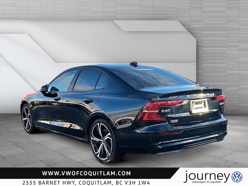 2023 Volvo S60 B5 AWD Ultimate - Dark-3