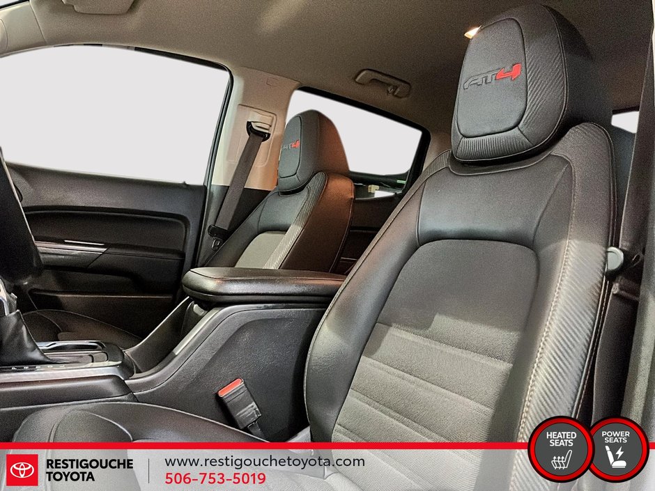 GMC Canyon 4WD AT4 w/Cloth 2022-6