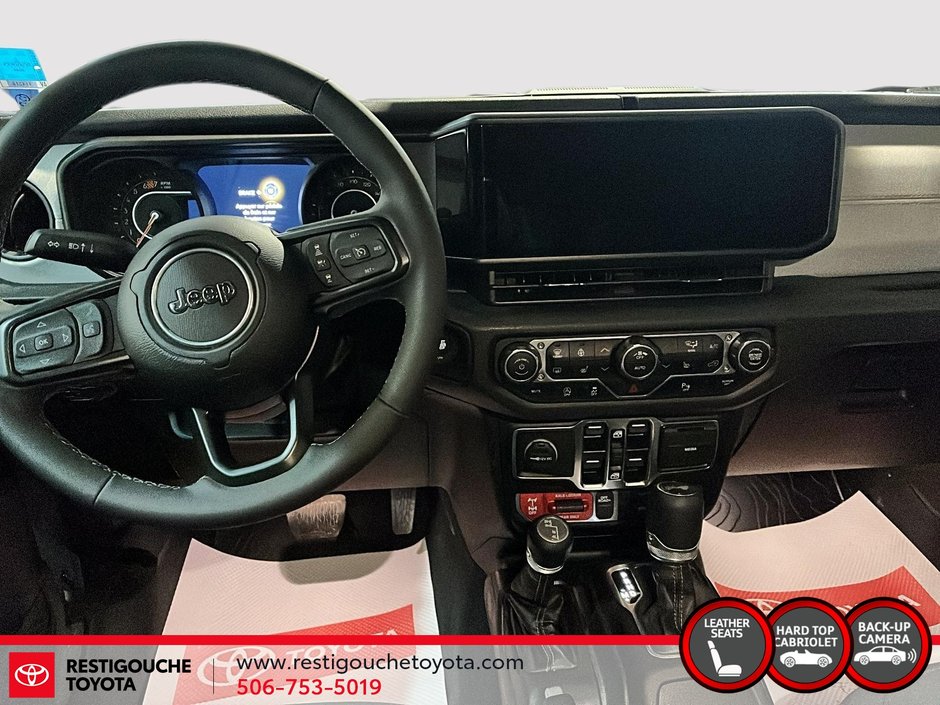 2025 Jeep Wrangler Willys-8