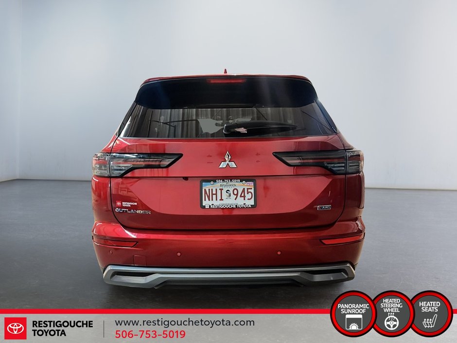2025 Mitsubishi Outlander-2
