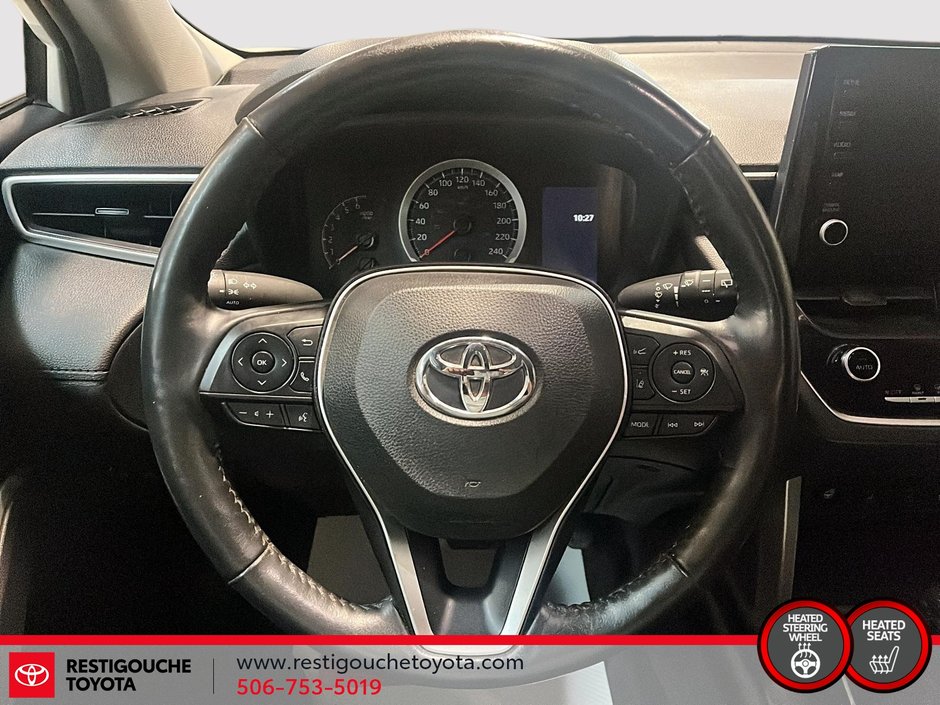 2022 Toyota Corolla Cross LE-10