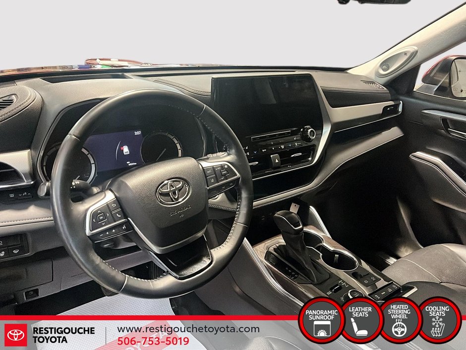 Toyota Highlander Limited 2022-8