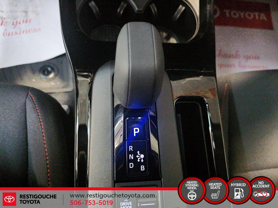 Toyota Prius Plug-In Hybrid SE 2026-13