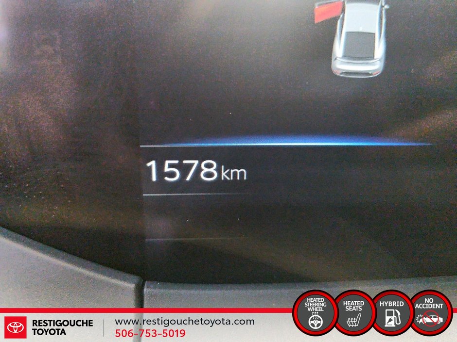 Toyota Prius Plug-In Hybrid SE 2026-11