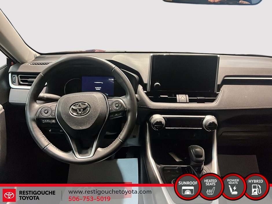 Toyota RAV4 Hybrid XLE 2023-8