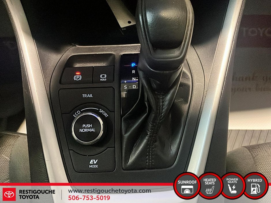 Toyota RAV4 Hybrid XLE 2023-13