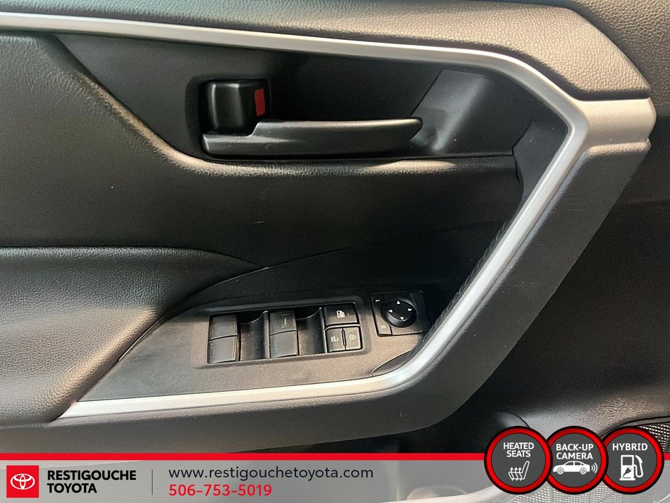 2025 Toyota RAV4 Hybrid LE-9