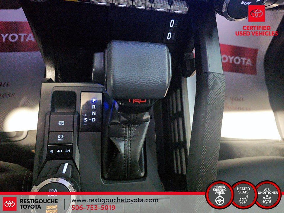 Toyota Tacoma BASE 2025-12