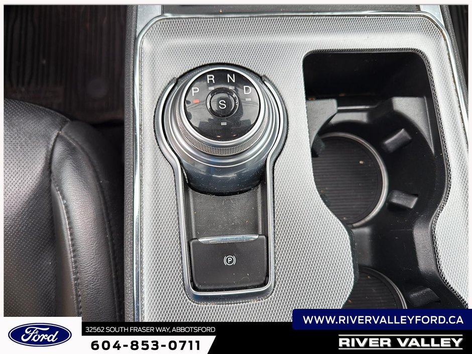 2021 Ford Edge Titanium-12