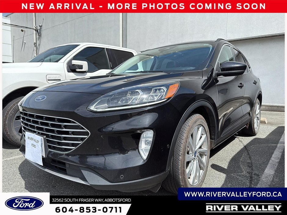 2022 Ford Escape Titanium Hybrid-0