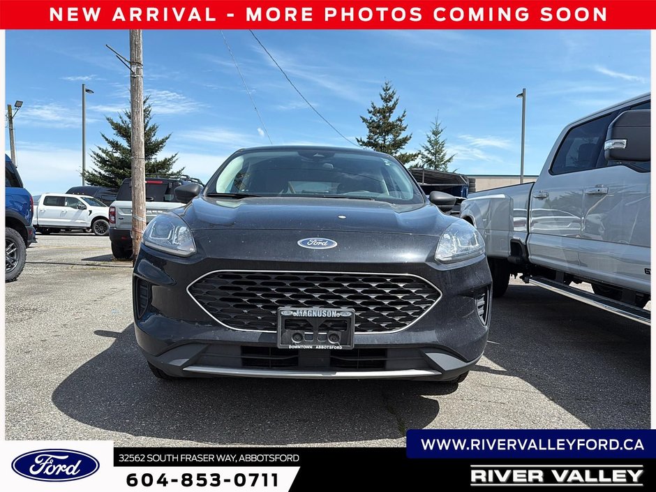 2022 Ford Escape SE Plug-In Hybrid-1