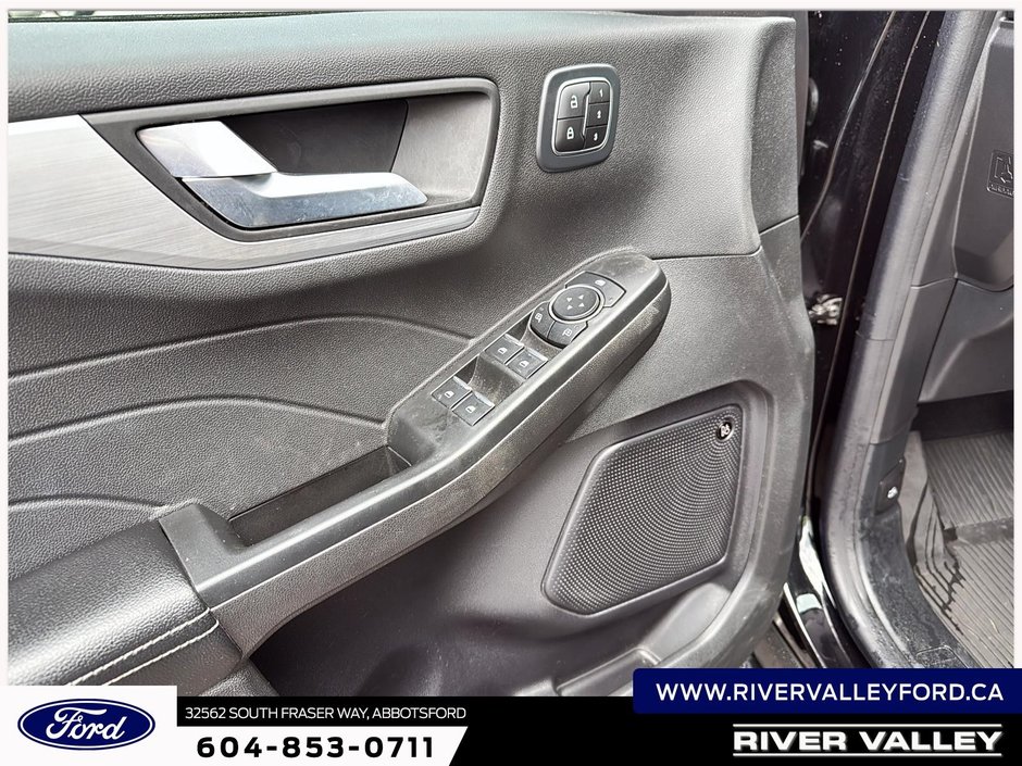 2023 Ford Escape PHEV-9