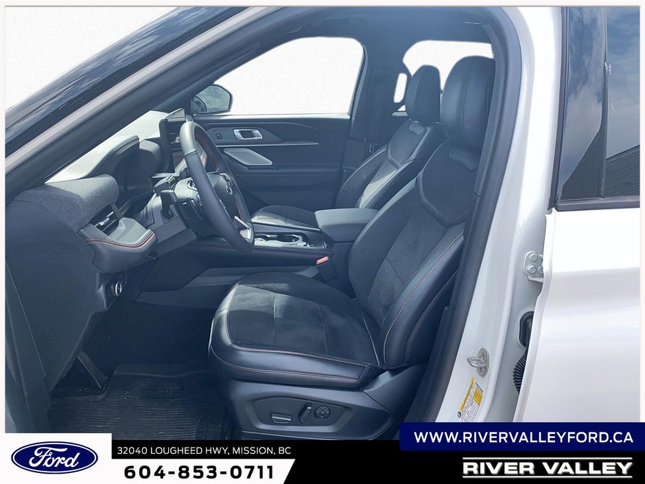 2025 Ford Explorer ST-7