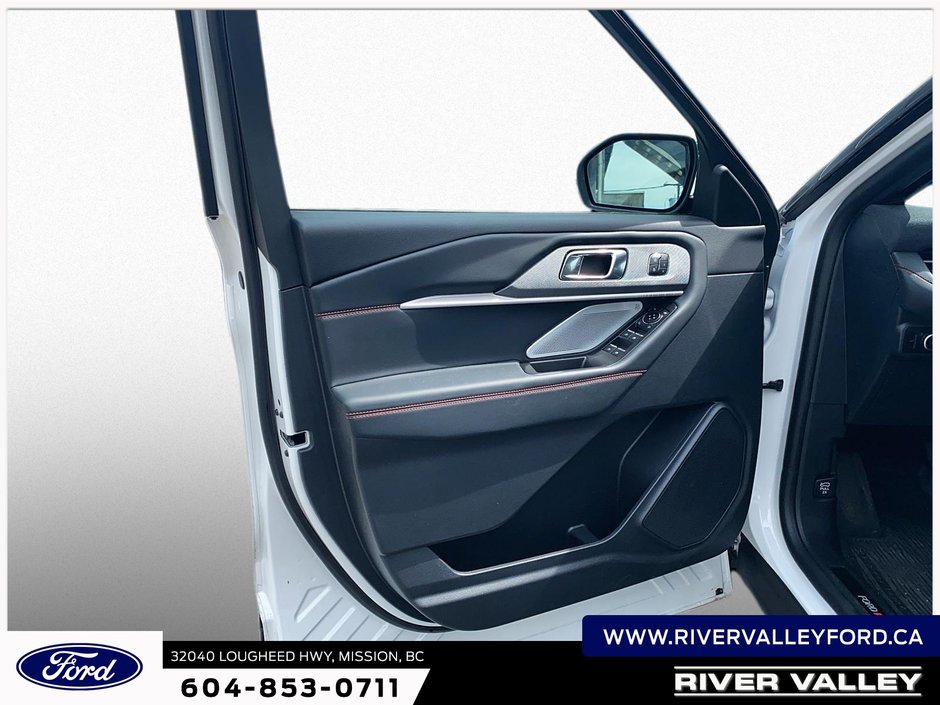 2025 Ford Explorer ST-9