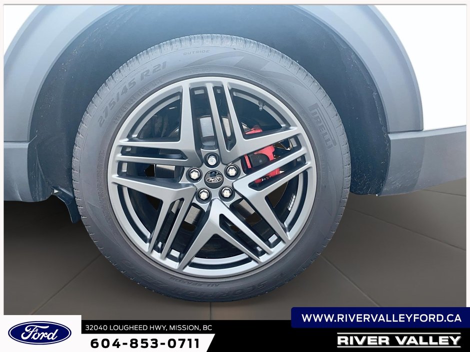 2025 Ford Explorer ST-4