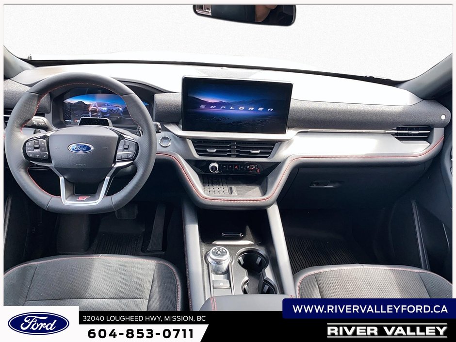 2025 Ford Explorer ST-8