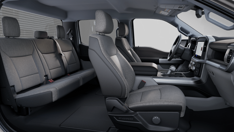 2025 Ford F-150 Lightning XLT-5