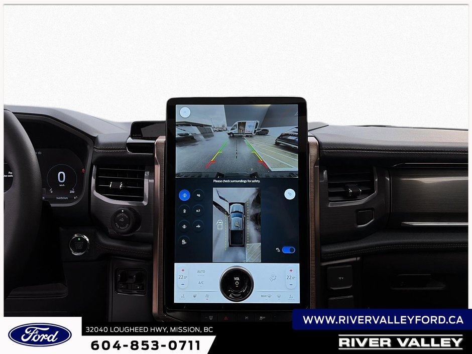 2025 Ford F-150 Lightning Lariat-15