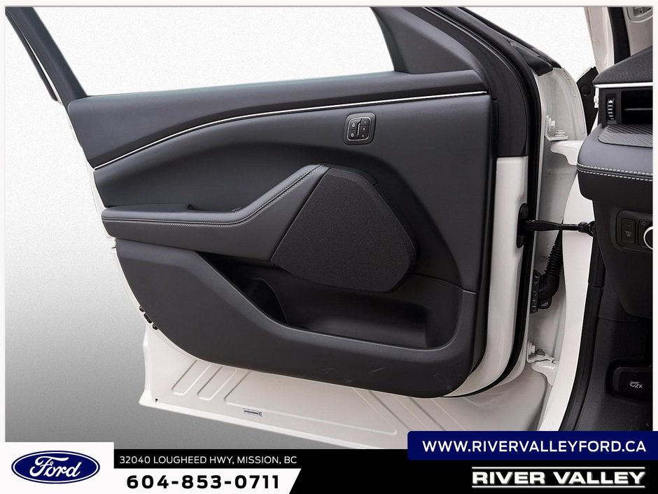 2024 Ford Mustang Mach-E Select-9