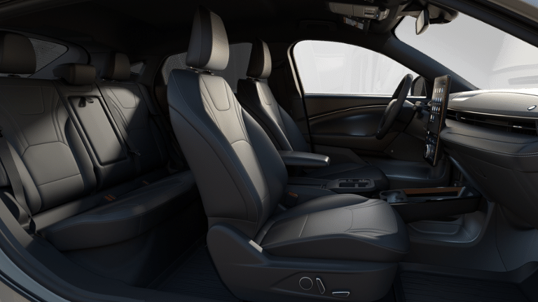 2025 Ford Mustang Mach-E Premium-5