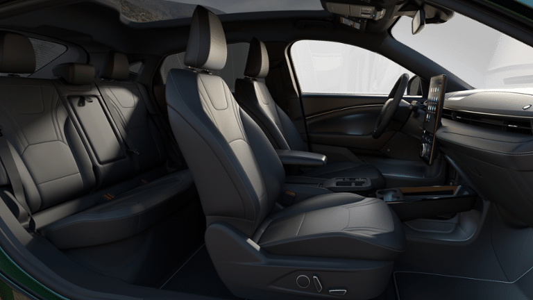 2025 Ford Mustang Mach-E Premium-5