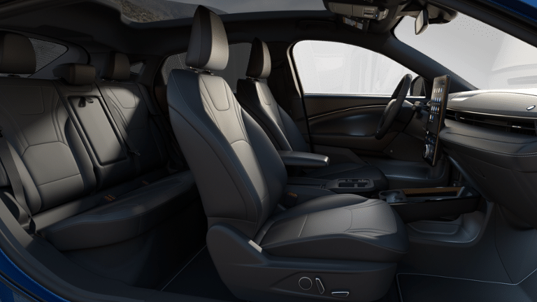 2025 Ford Mustang Mach-E Premium-5