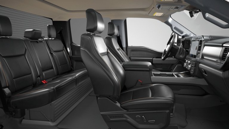 2026 Ford SUPER DUTY F-350® Lariat®-5