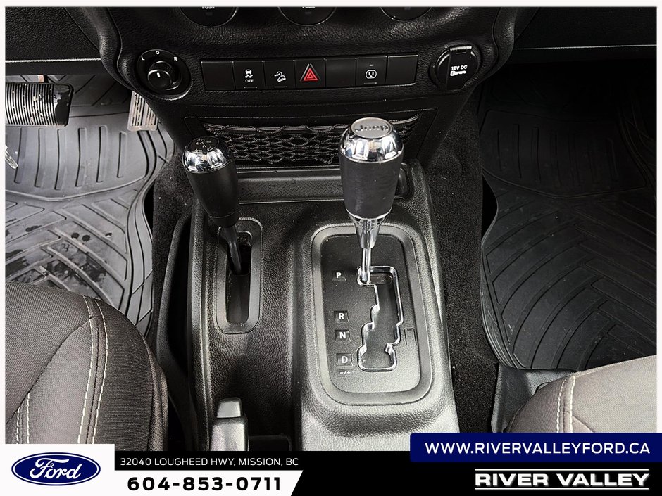 2018 Jeep Wrangler JK Unlimited Sahara-12