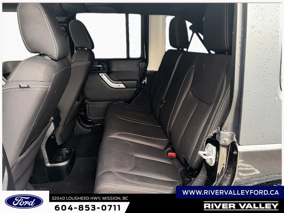 2018 Jeep Wrangler JK Unlimited Sahara-7