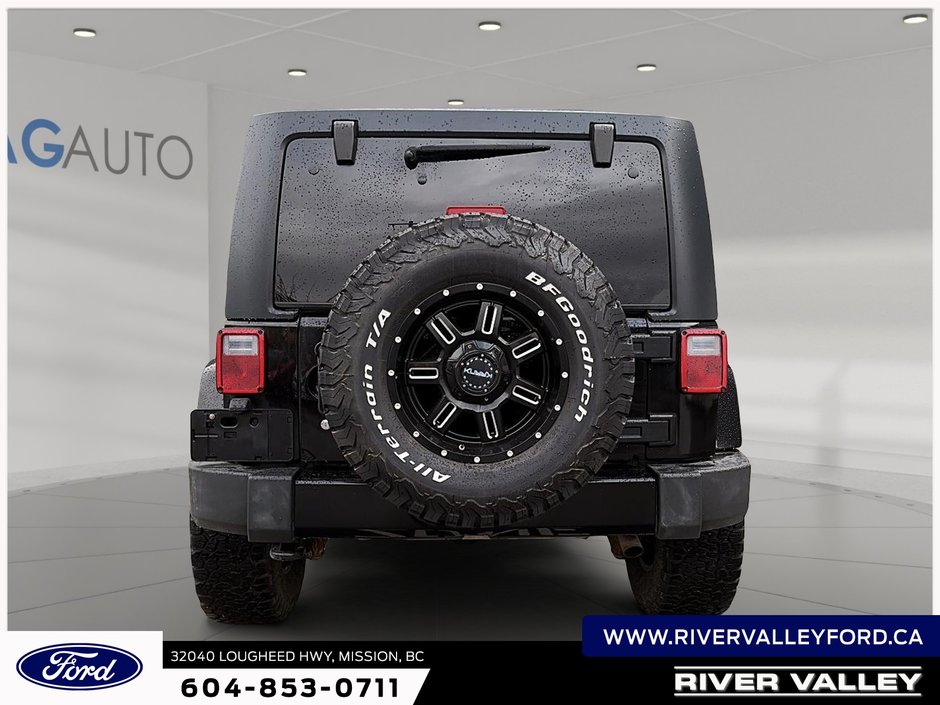 2018 Jeep Wrangler JK Unlimited Sahara-2