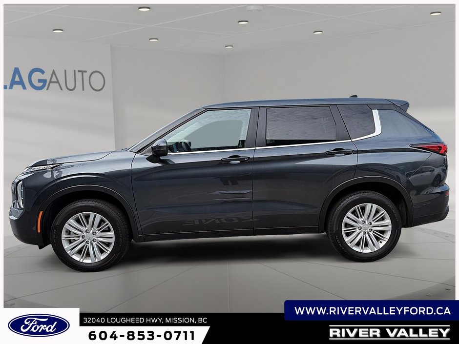 2024 Mitsubishi Outlander ES-4