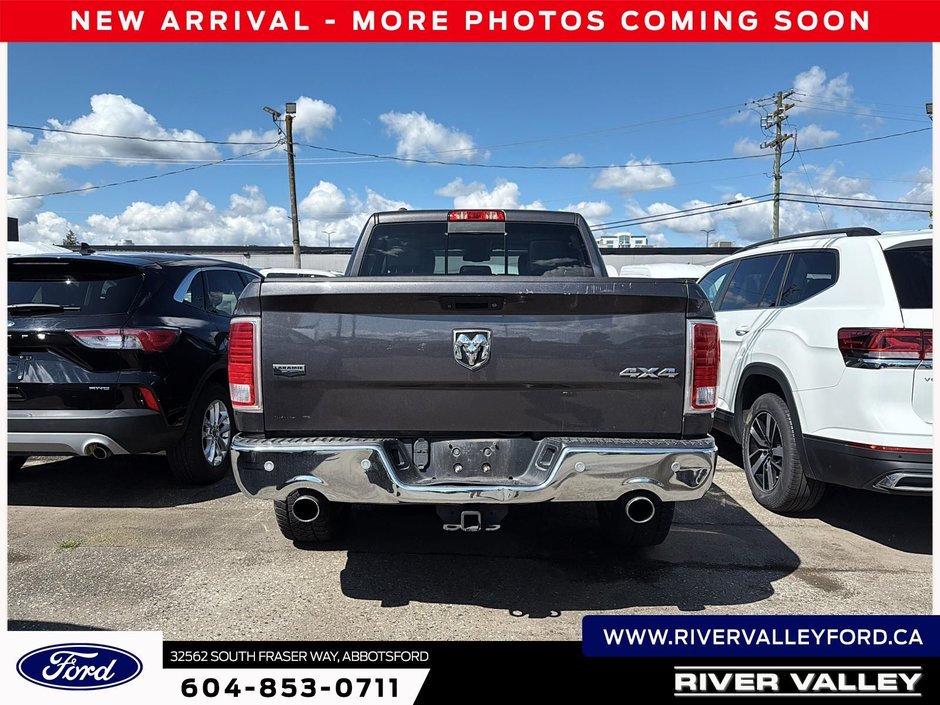 2017 Ram 1500 Laramie-2