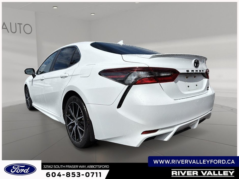 2022 Toyota Camry SE-3