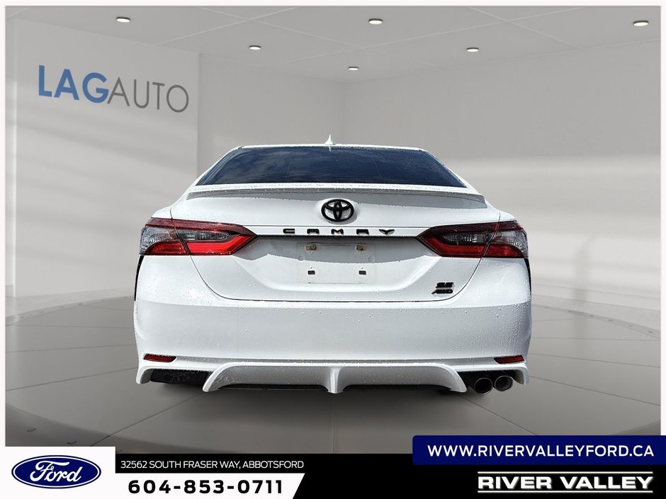 2022 Toyota Camry SE-2