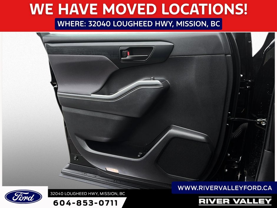 2022 Toyota Highlander Hybrid LE-8