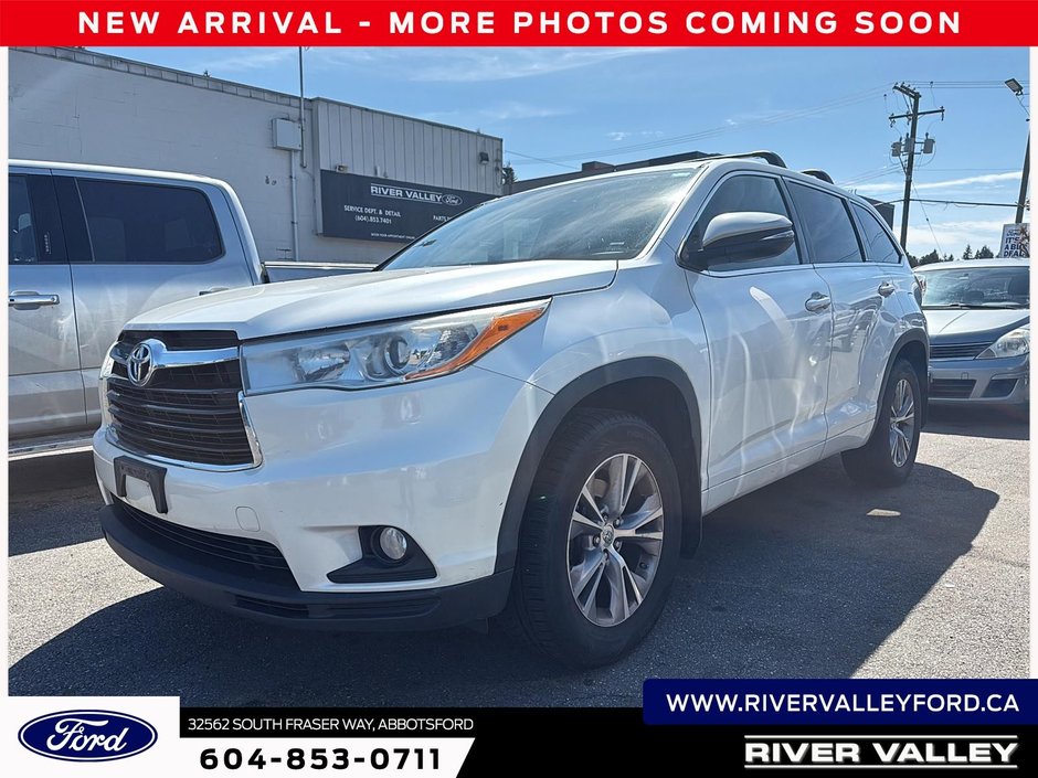 2015 Toyota Highlander LE-0