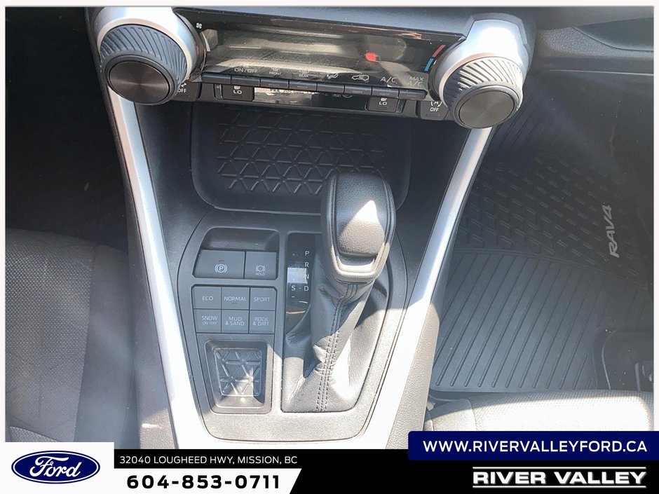 2024 Toyota RAV4 LE-10