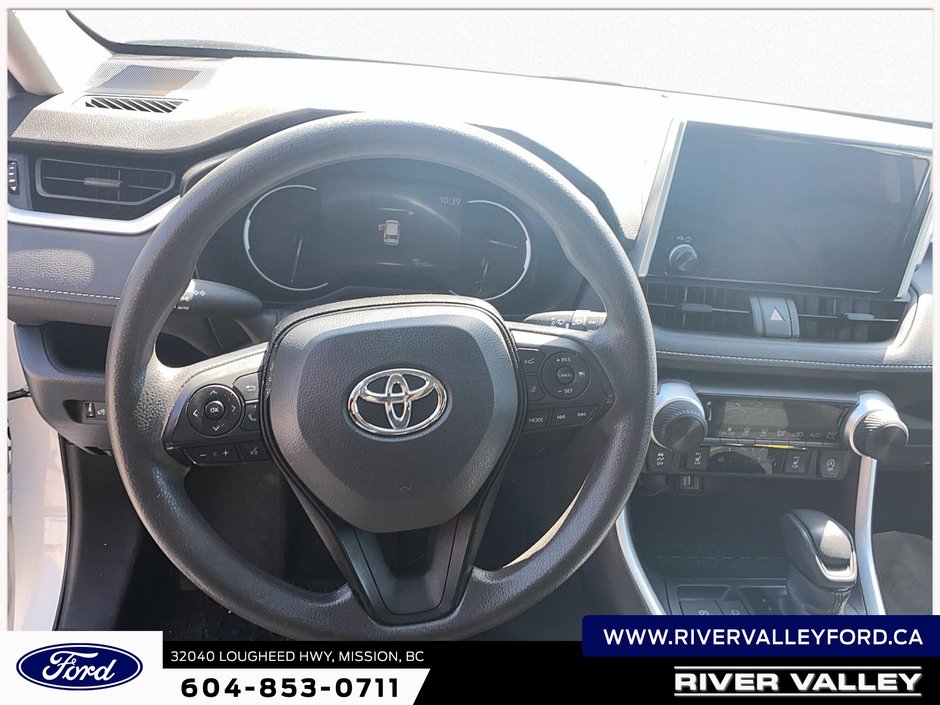2024 Toyota RAV4 LE-8