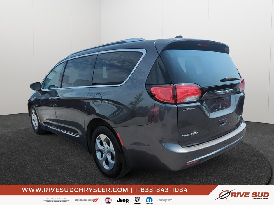 2020 Chrysler Pacifica Hybrid Touring-L